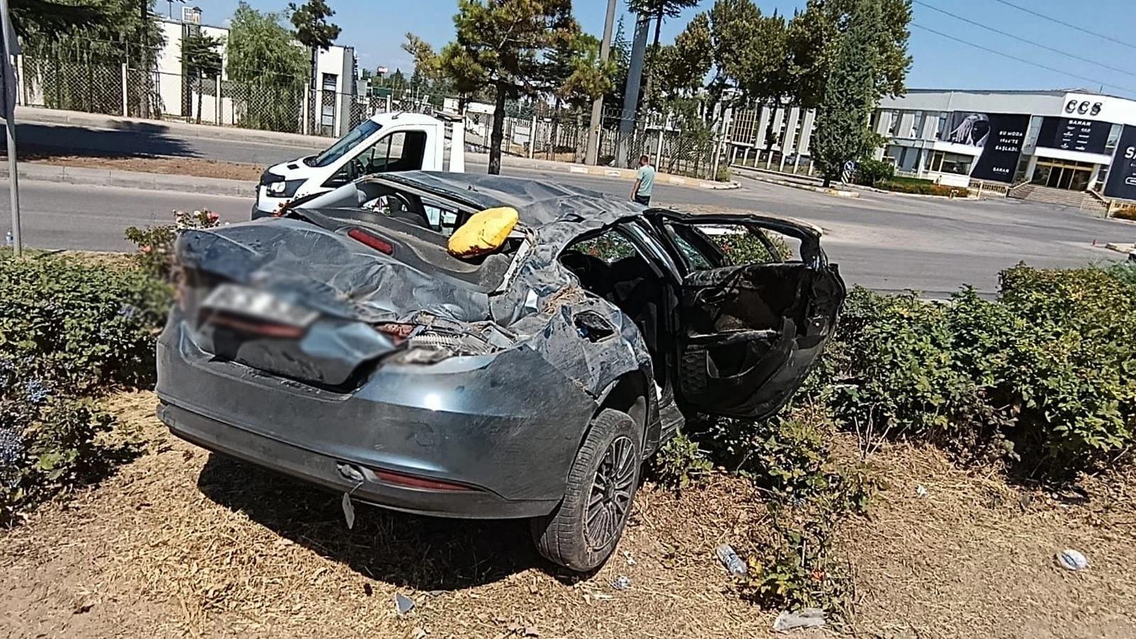 Eskişehir'de şarampole yuvarlanan otomobildeki küçük Arda Miraç öldü