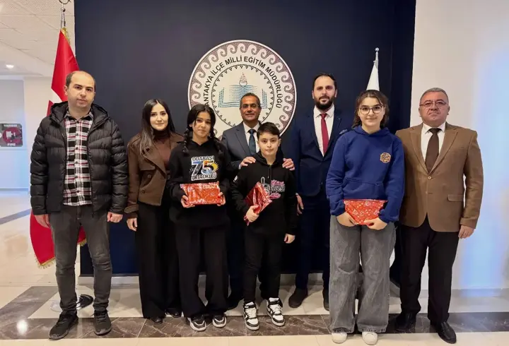 Antakya’da İstiklal Marşı yarışması ödülleri verildi 