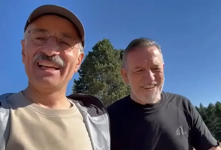 Bakan Uraloğlu, Uludağ'ın eteklerinde sabah yürüyüşü yaptı