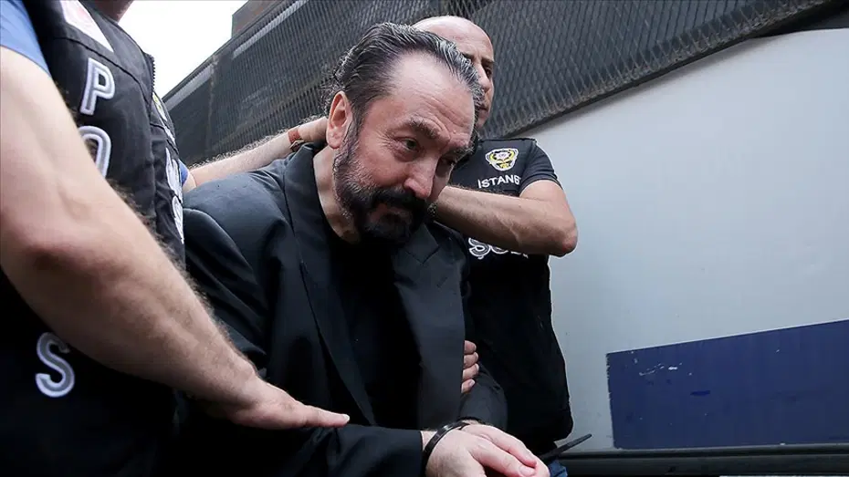 Adnan Oktar'ı öven sosyal medya hesaplarına soruşturma