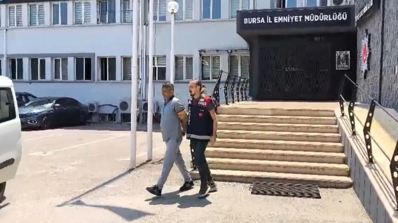 Kendini müftü, kaymakam ve vali yardımcısı olarak tanıttı: Sahte törenler düzenledi