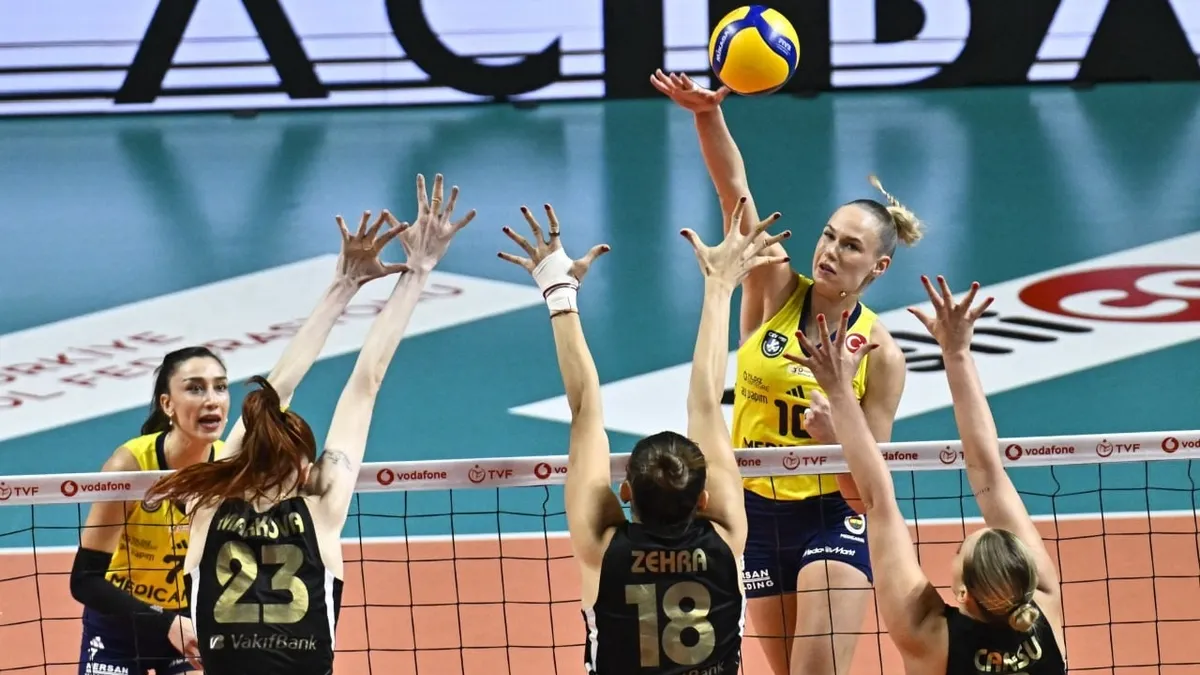 Fenerbahçe'yi yenen VakıfBank liderliğini sürdürdü