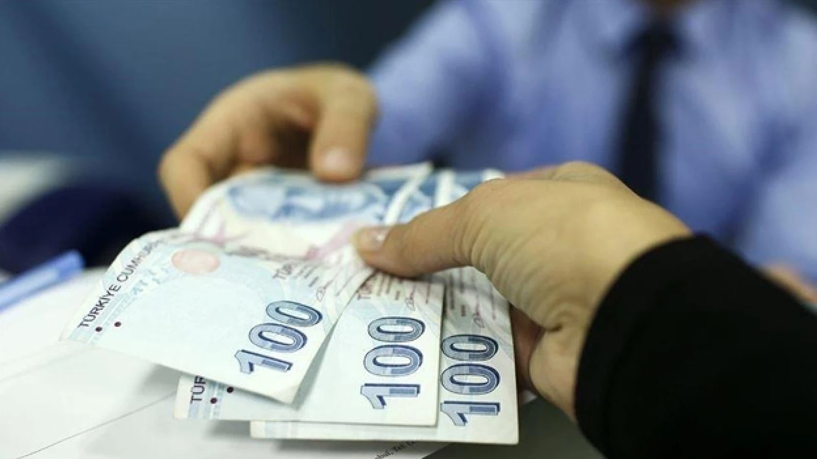 Bakan duyurdu! Yaşlı ve engelli aylıkları hesaplara yatırılmaya başlandı