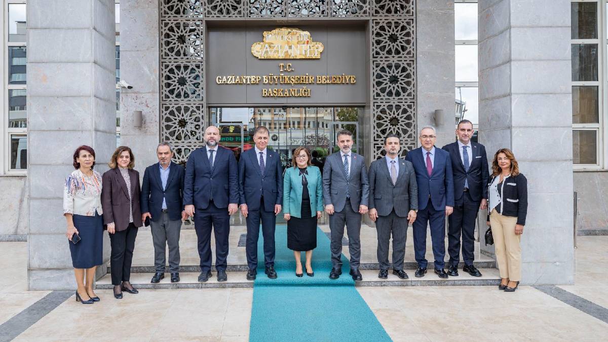 İzmir-Gaziantep Zirvesinde İş Birliği Mesajı