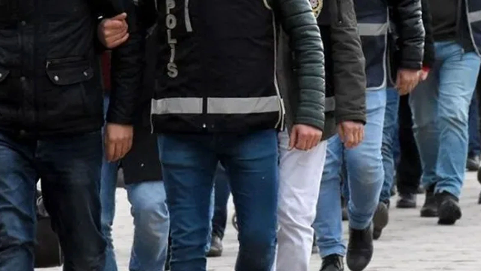 Diyarbakır merkezli 3 ilde torbacı operasyonu; 29 şüpheli tutuklandı