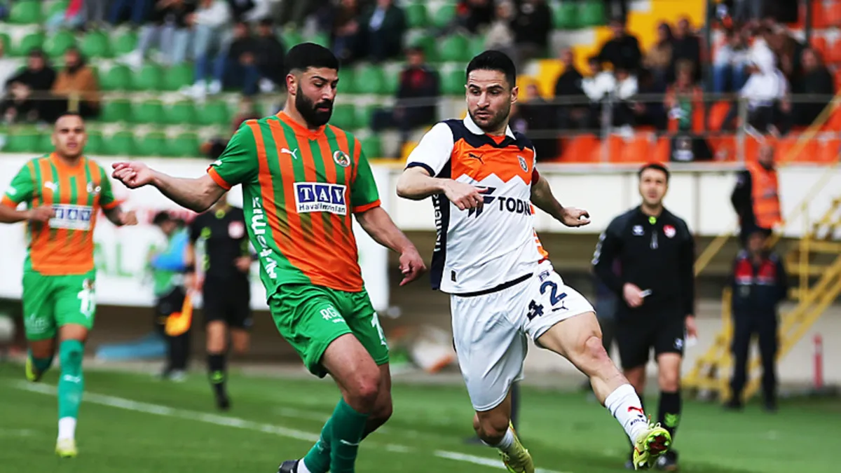 Corendon Alanyaspor-RAMS Başakşehir FK maçı CANLI | Trendyol Süper Lig CANLI MAÇ