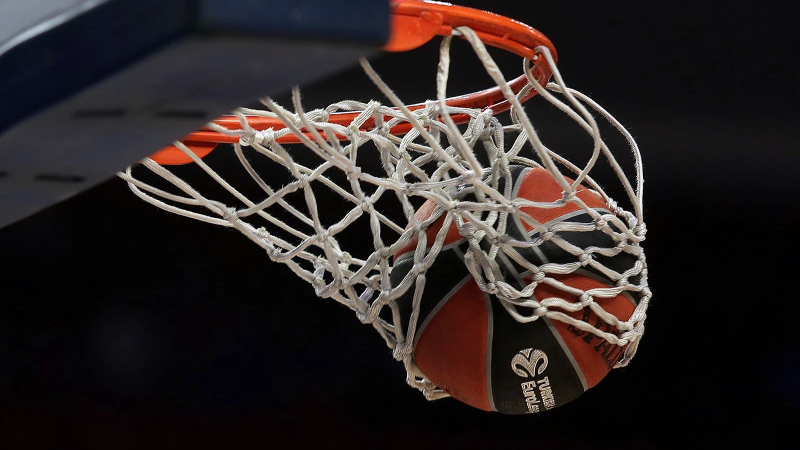 Barcelona İsrail ekibi Hapoel Jerusalem'in antrenman için salon talebini reddetti