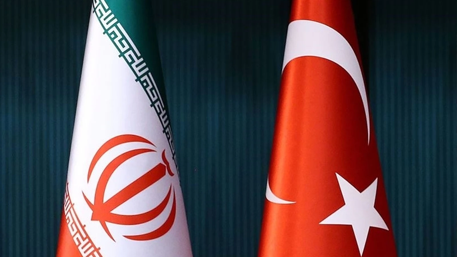 Türkiye'den İran'a tıbbi malzeme yardımı