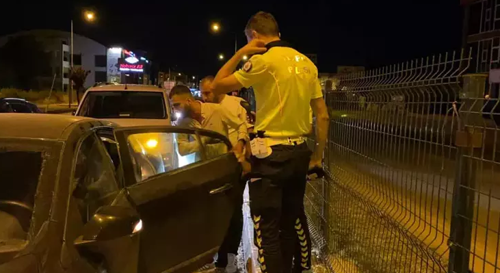 Direksiyon başında sızdı, yakalanınca aracı kendisinin kullanmadığını iddia etti