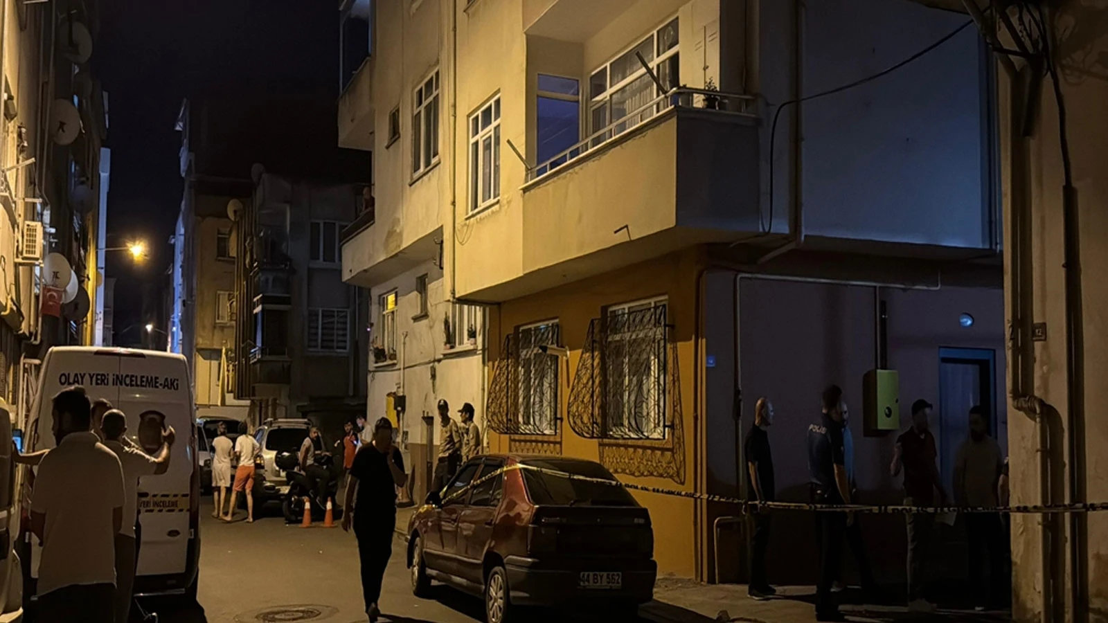 Eşini yaraladıktan sonra kendini vuran koca hayatını kaybetti