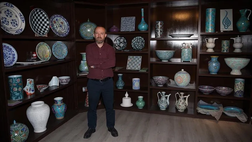 Kütahyalı çini ustası "Ameli İsmail" eserlerinde Sümerlerden bugüne köprü kuruyor