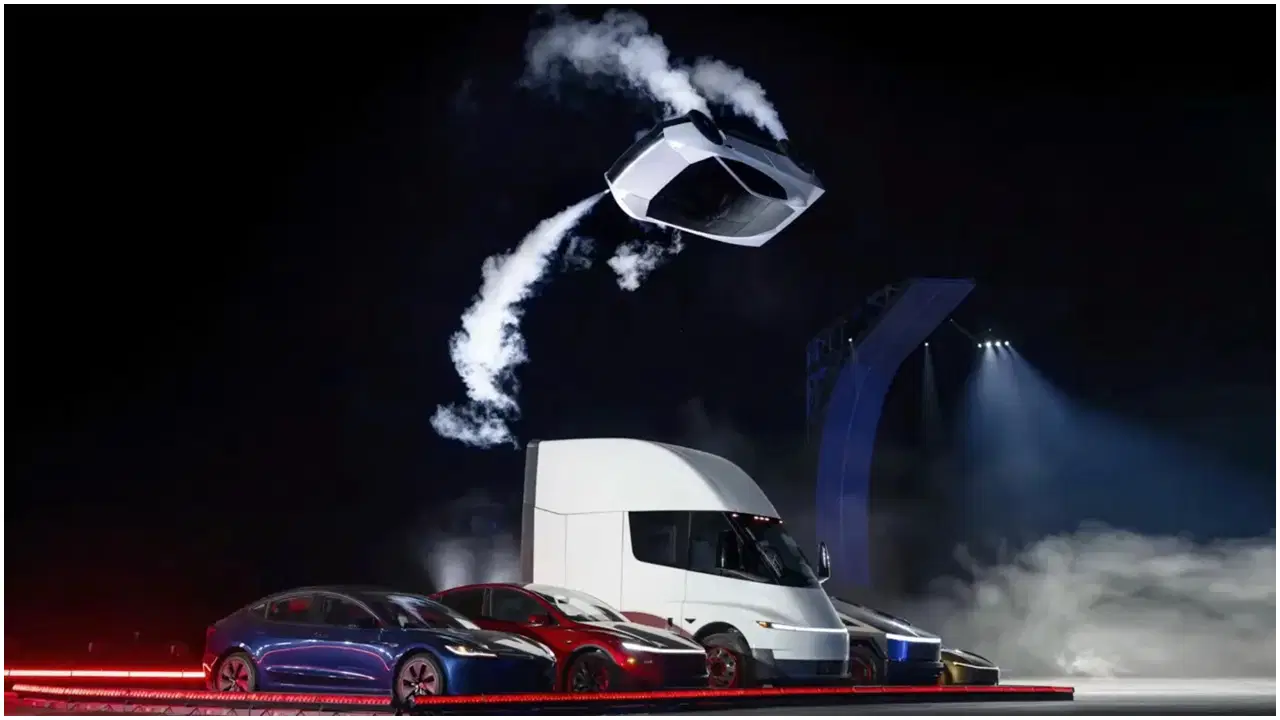 Uçabilen Tesla Tanıtıldı: İşte 0'dan 100'e 1 Saniyenin Altında Çıkan Yeni Tesla Roadster'ın Tüm Özellikleri