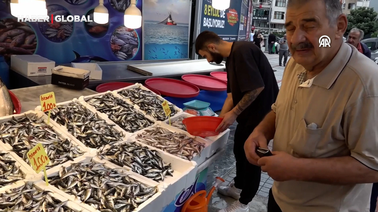 Balıkçı tezgahlarında bolluk yaşanıyor