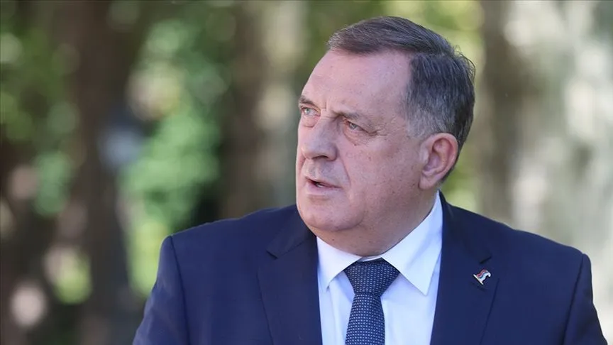 Bosna Hersek Merkez Seçim Komisyonu, Bosnalı Sırp lider Dodik'i görevden aldı