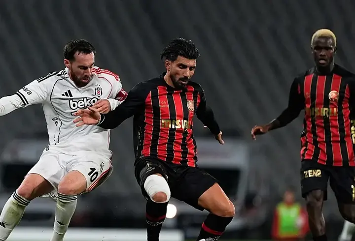 Fatih Karagümrük 0-2 Beşiktaş Maç Özeti | Kartal, deplasmanda kazandı