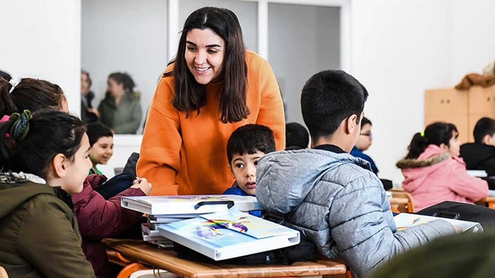 İstanbul'da yarın 12 Ocak Pazartesi okullar tatil mi?