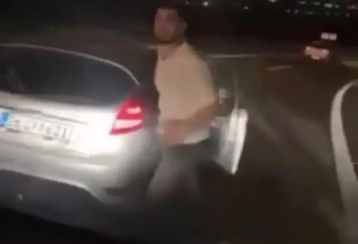 Baltalı saldırgandan akla ziyan savunma: Yere düştüm balta araca denk geldi