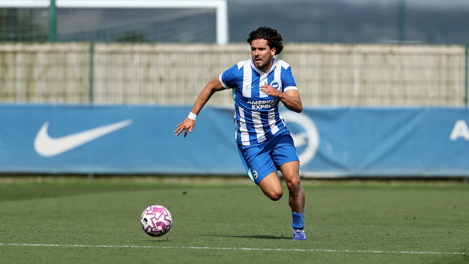 Milli futbolcu Ferdi Kadıoğlu sahalara geri döndü