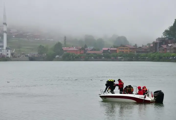 Uzungöl’de, Haldizen Deresi’ne düşen çocuğun cansız bedenine ulaşıldı