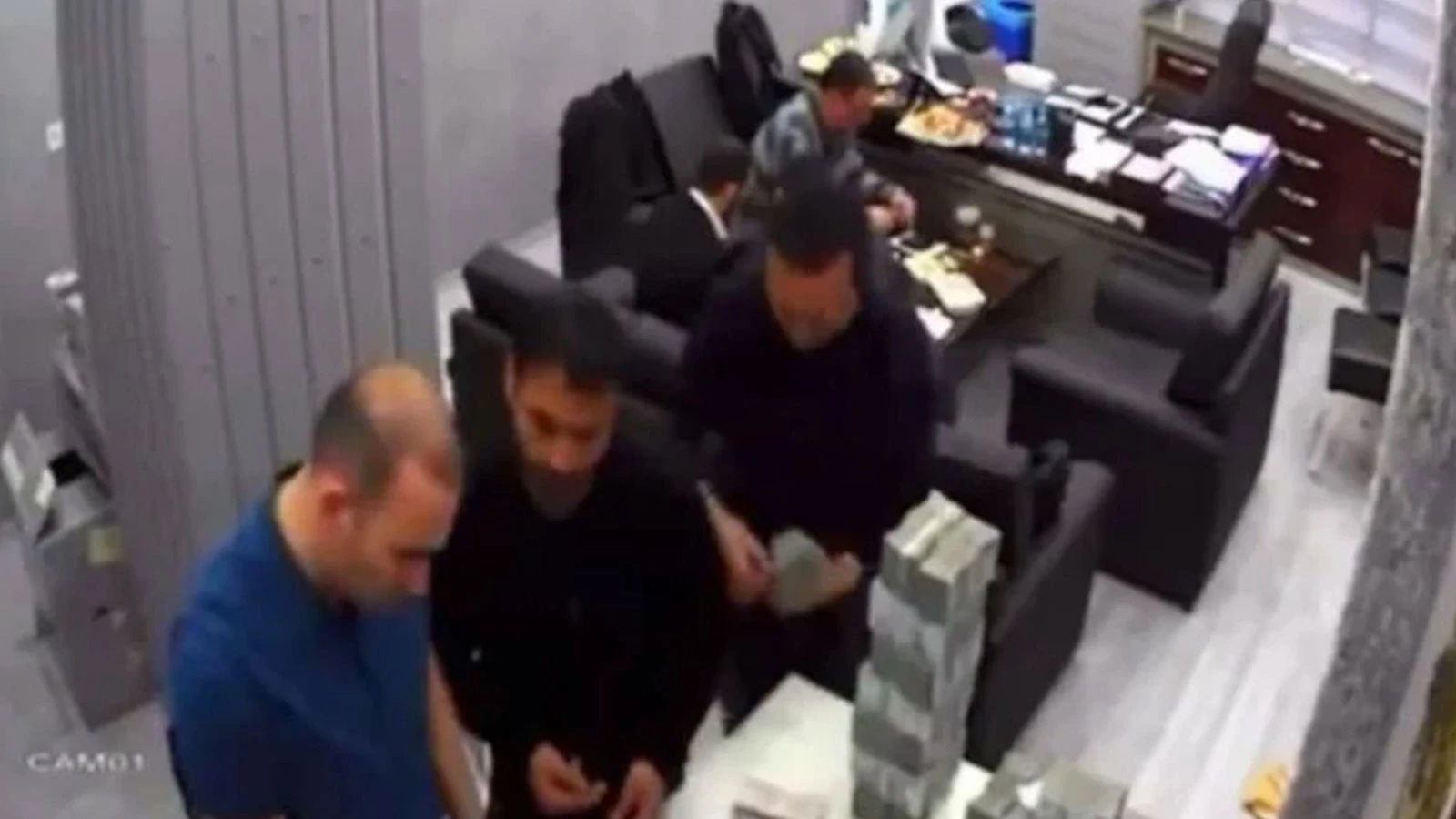 CHP İstanbul İl Başkanlığı'ndaki para sayma görüntülerine ilişkin dava ertelendi