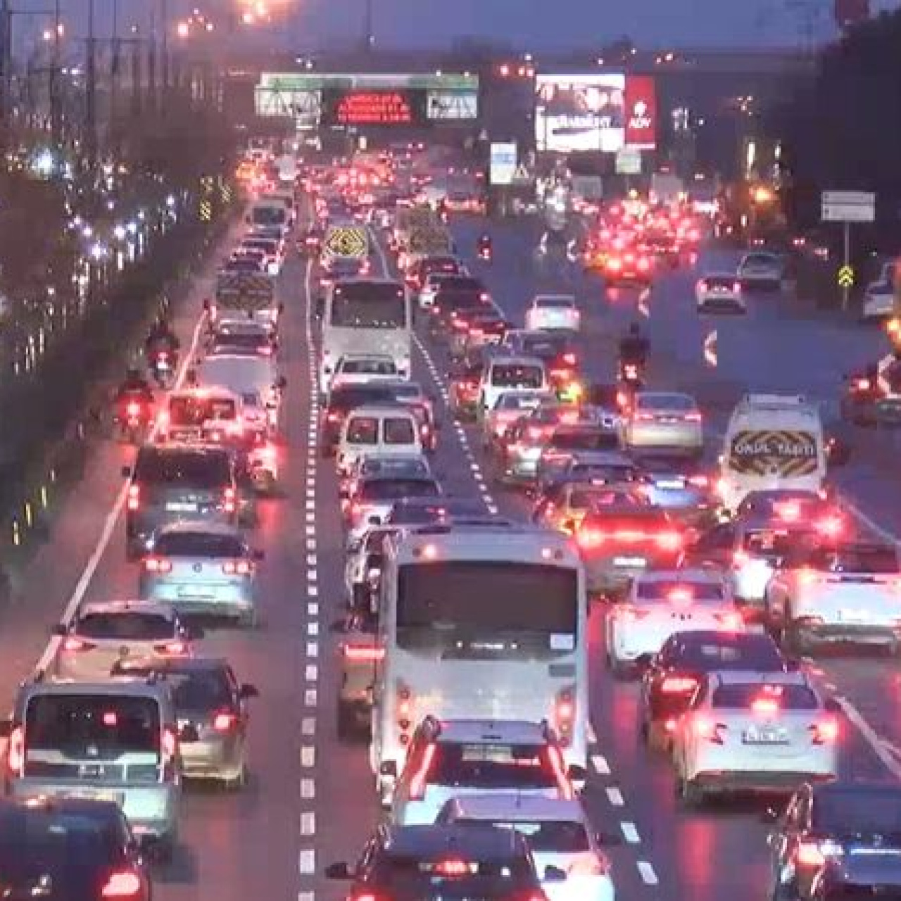 Yarıyıl tatili bitti... Yollar kilit