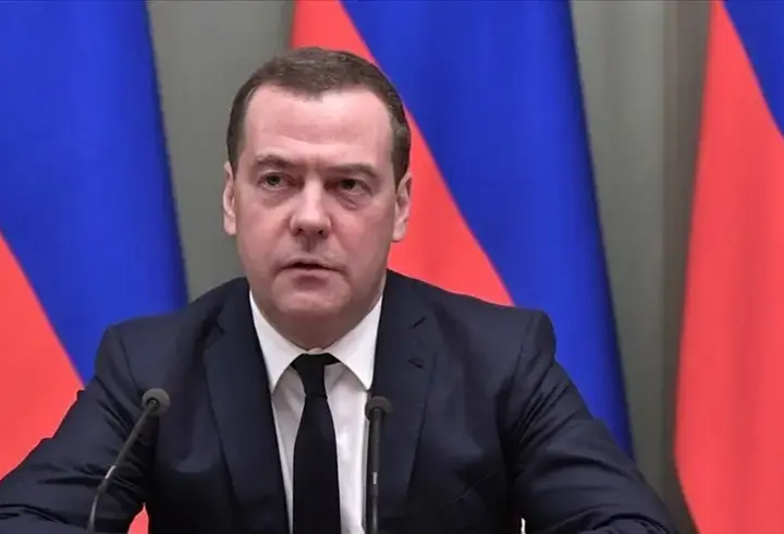 Medvedev’den Trump’a ‘seyirlik ültimatom’ resti: Umursamadık