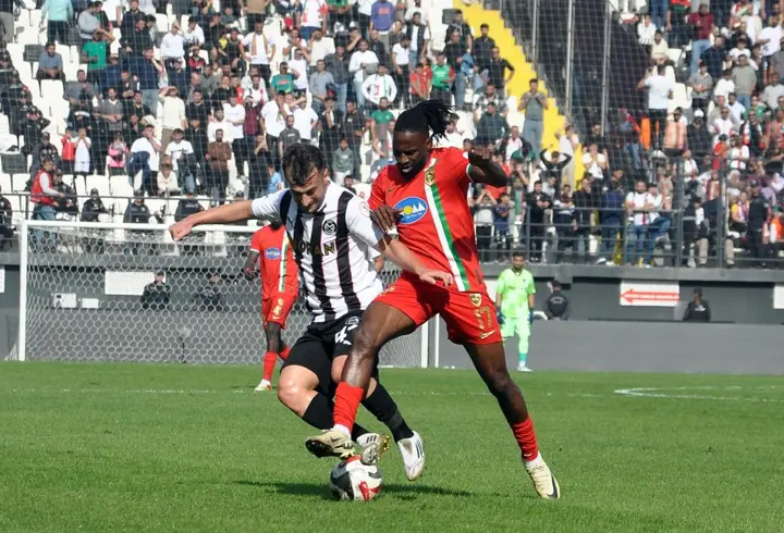   Manisa FK evinde Adana Demirspor'la oynayacak