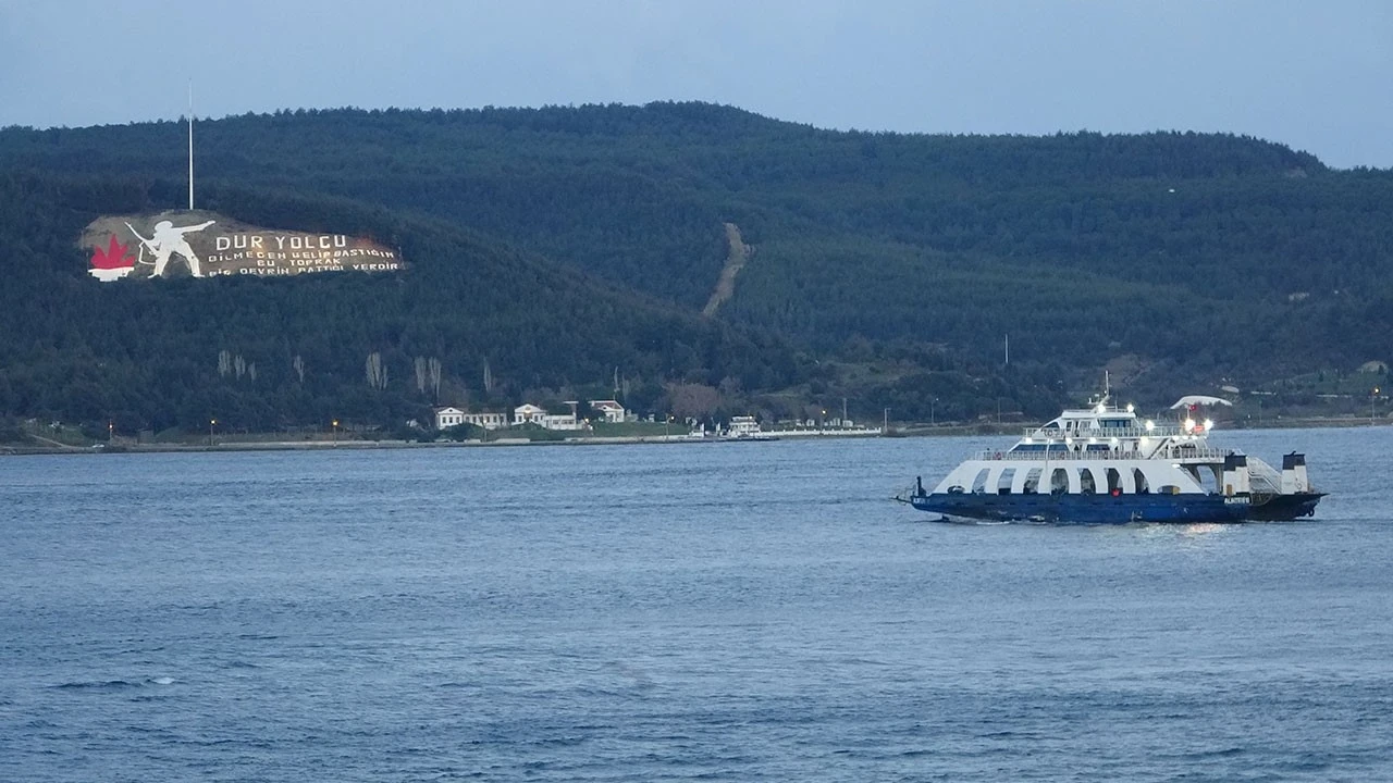 Gökçeada ve Bozcaada feribot seferleri yarın iptal edildi