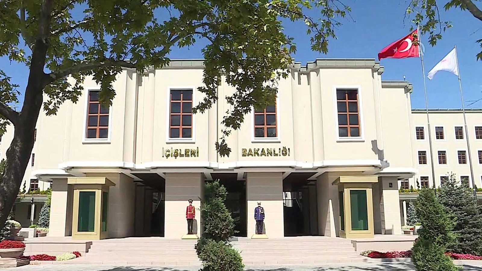 Çukurova Belediye Başkanı Emrah Kozay, Görevden Uzaklaştırıldı