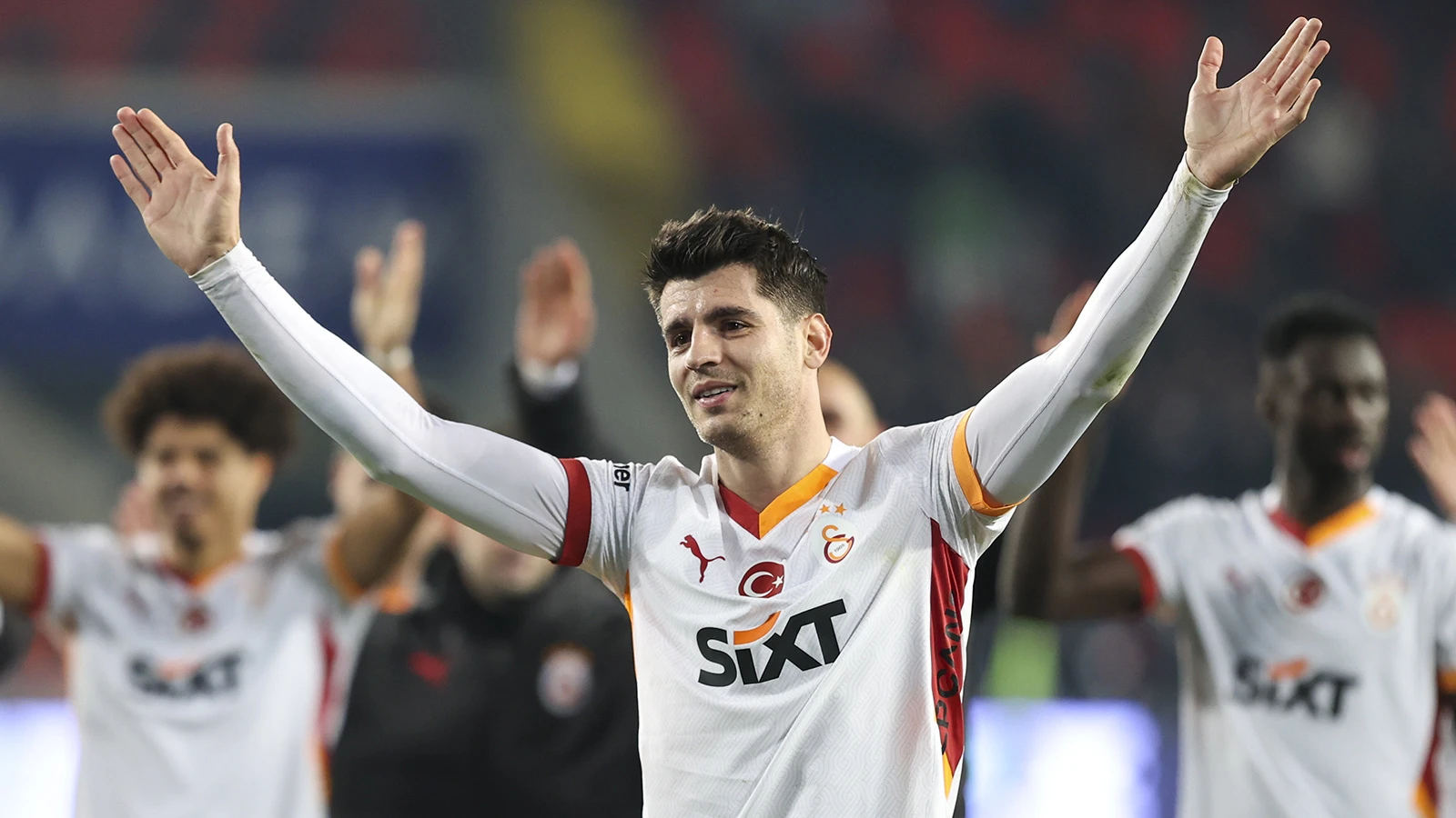 Alvaro Morata'dan erken veda: Milan ile Galatasaray masaya oturacak
