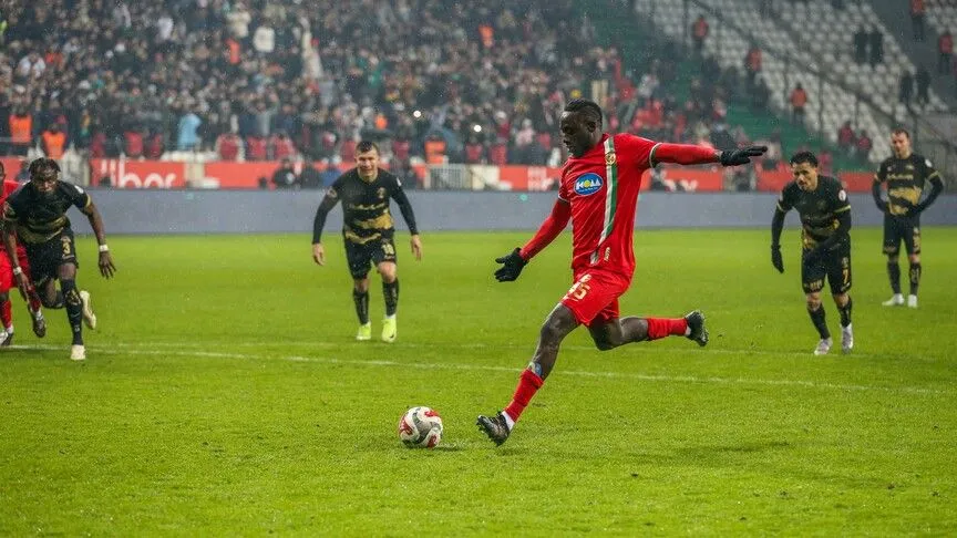 1. Lig'de Amed Sportif Faaliyetler'in golcüsü Diagne rekor peşinde