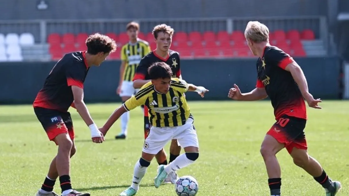 Fenerbahçe U19, Slavia Prag'a Mağlup Oldu