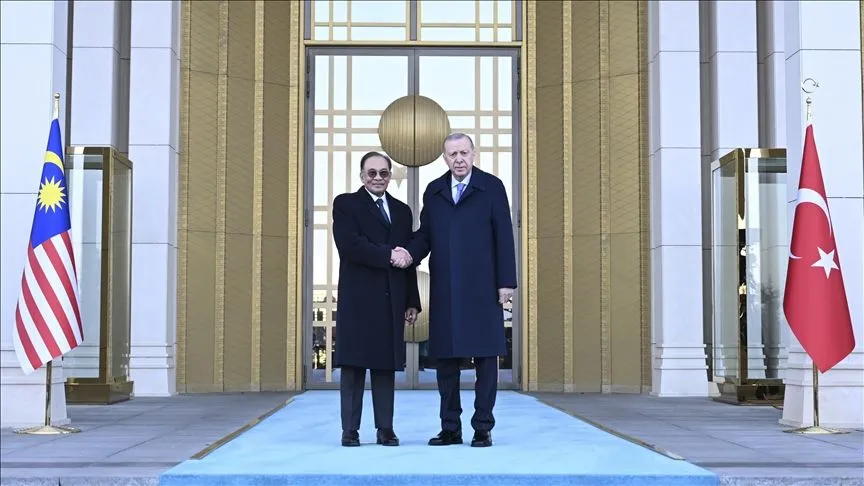 Cumhurbaşkanı Erdoğan, Malezya Başbakanı Enver'i resmi törenle karşıladı