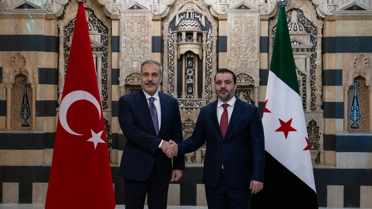 Bakan Fidan’dan Suriye ziyareti: Devlet Başkanı eş-Şara ile kritik görüşme
