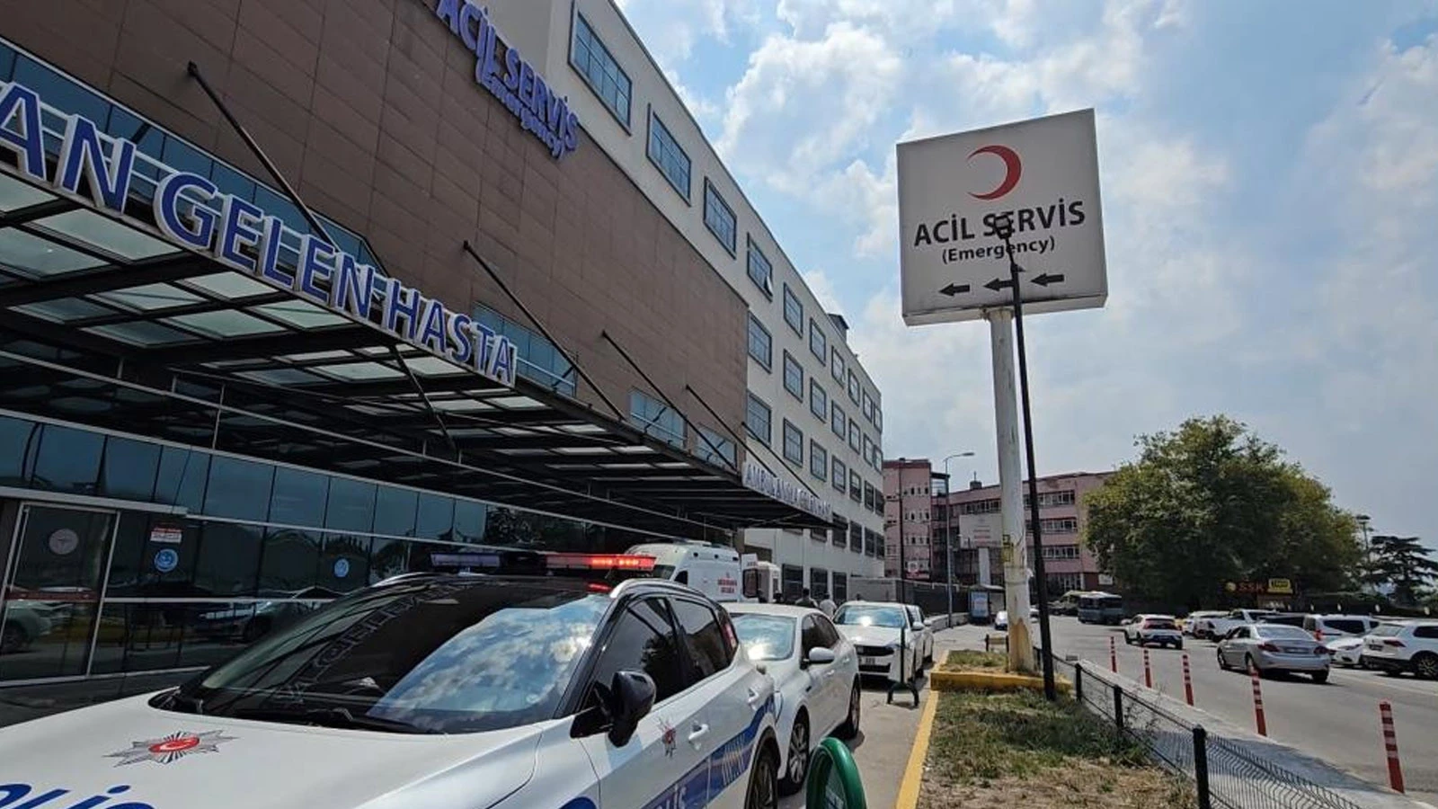 Zonguldak'ta Yük Asansörü 3'üncü Kattan Düştü: 1'i Ağır 3 Yaralı