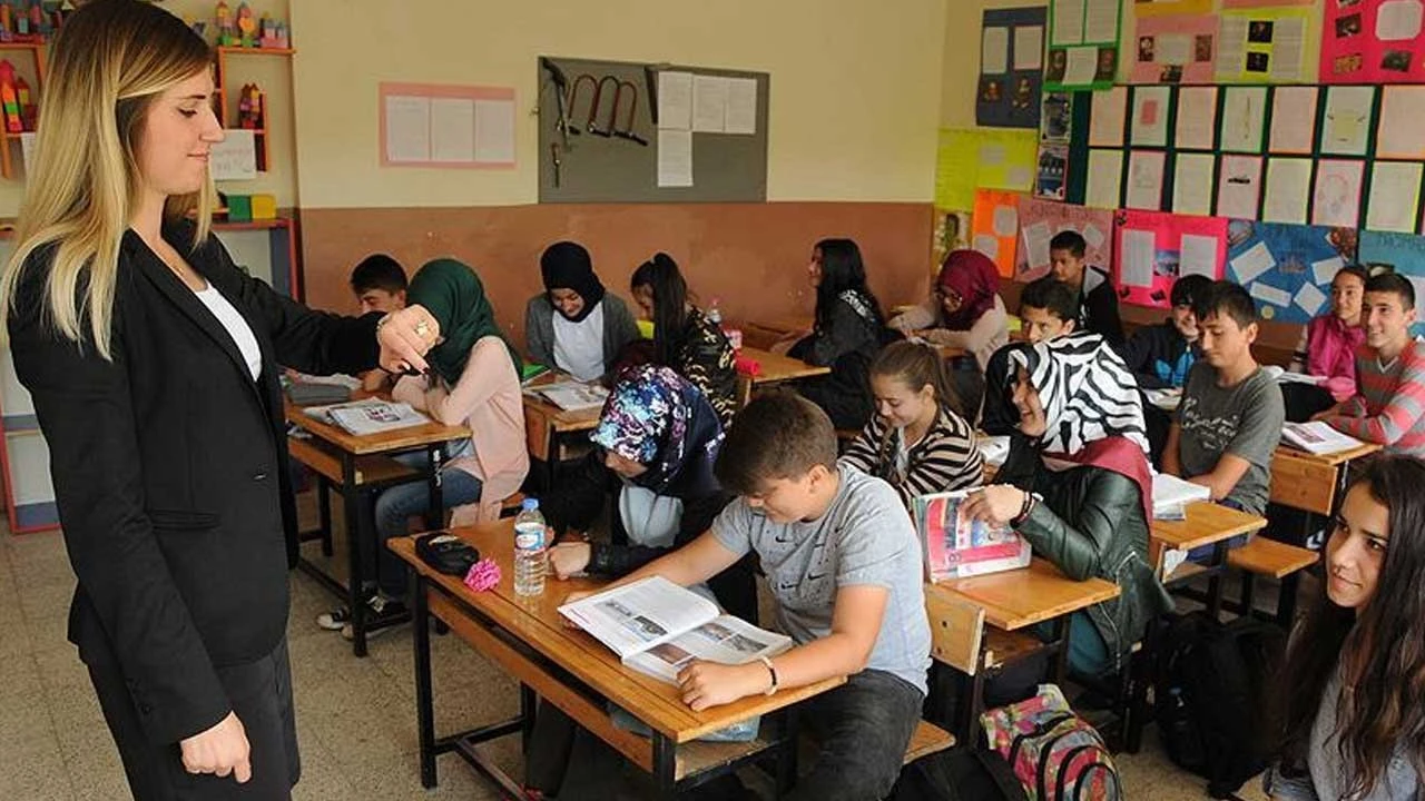 Perşembe günü okul var mı? 5 Haziran arefe okullar tatil mi, kapalı mı?