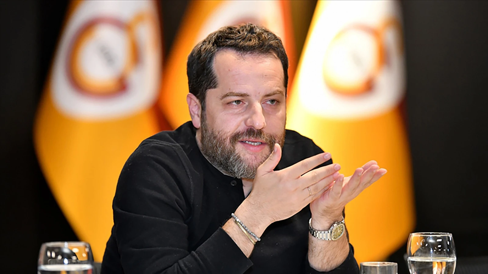 Galatasaraylı eski yönetici Erden Timur'dan 'yabancı hakem' sorusuna yanıt