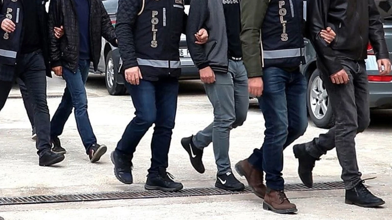 Mersin'de gümrükçülere rüşvet operasyonu! Çok sayıda tutuklama var