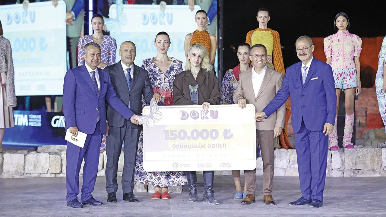 İhracat üç yılda 8 milyar dolar istihdam 350 bin kişi azaldı