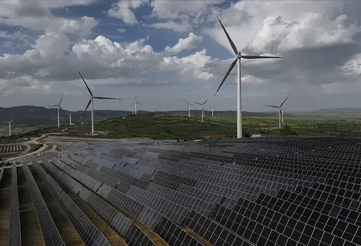Türkiye yenilenebilir enerjide bölgesel lider oldu