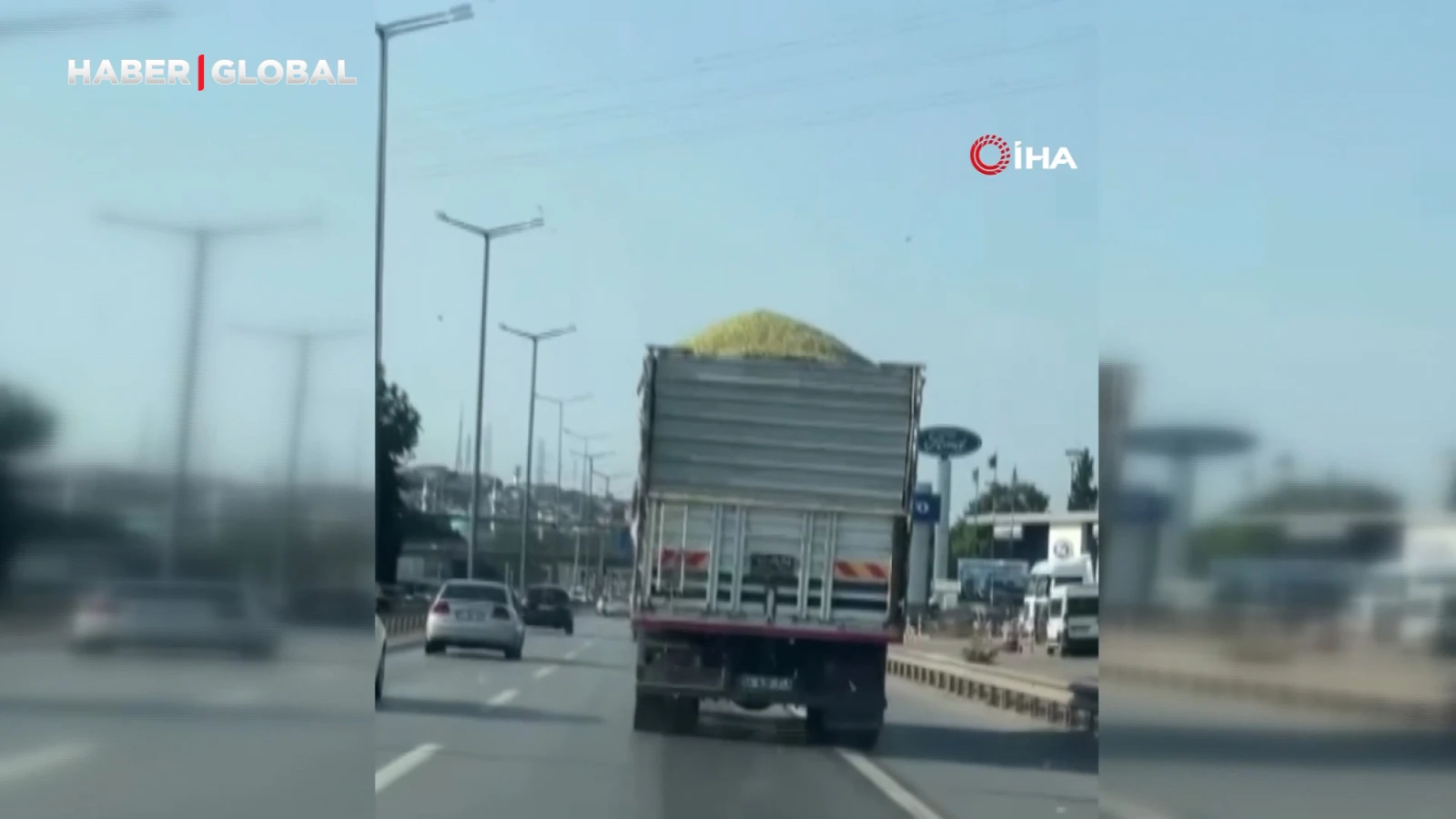Taşıdığı yükü yola savurarak ilerledi: Cezadan kaçamadı