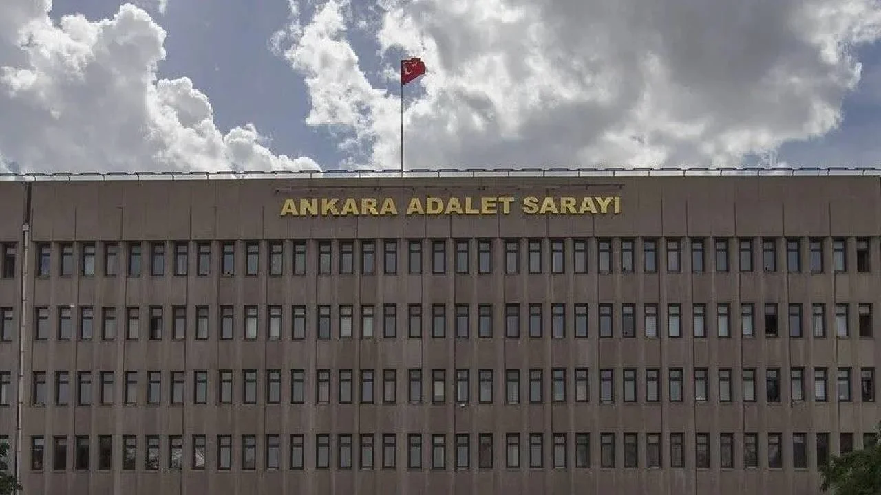 Ankara Cumhuriyet Başsavcılığı'ndan Operasyon Açıklaması: "7 İlde 'Aile Ve Çocuıkları Hedef Alan' Müstehcen İçerikli Paylaşım Operasyonunda, 45 Kişi Yakalandı"