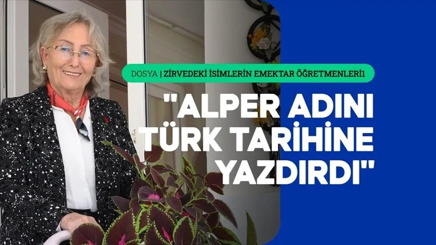 Gezeravcı uzaya gitmeden Mukaddes öğretmenden helallik aldı, dönünce elini öptü