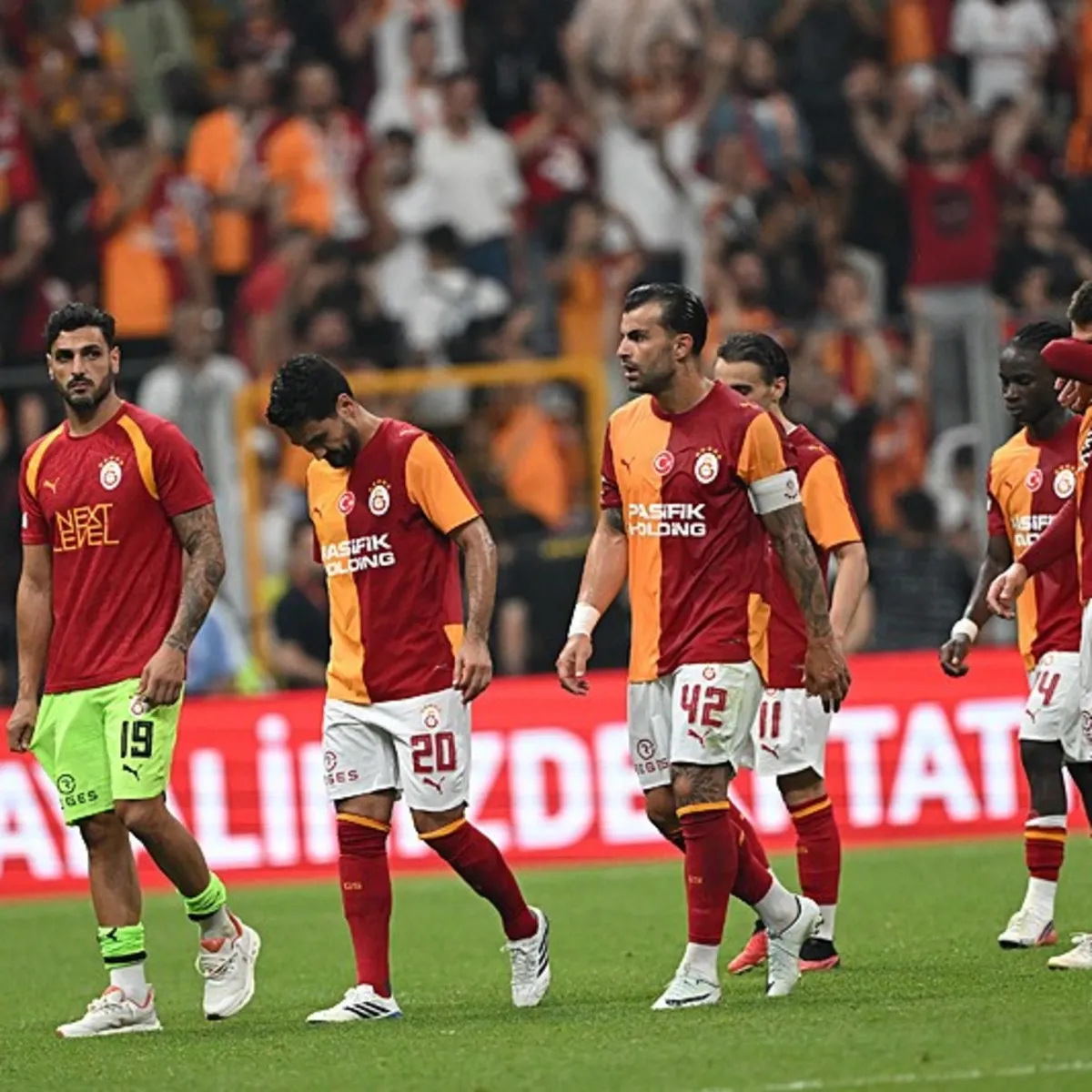 Galatasaray'ın Erzurum kafilesi açıklandı! İşte eksik isimler