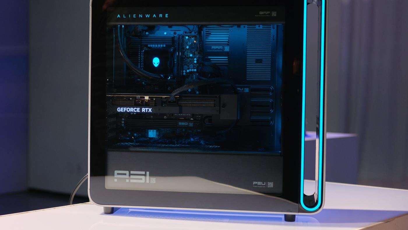 Dell Alienware kasalarına üçüncü taraf ekran kartı takmak paralı oluyor