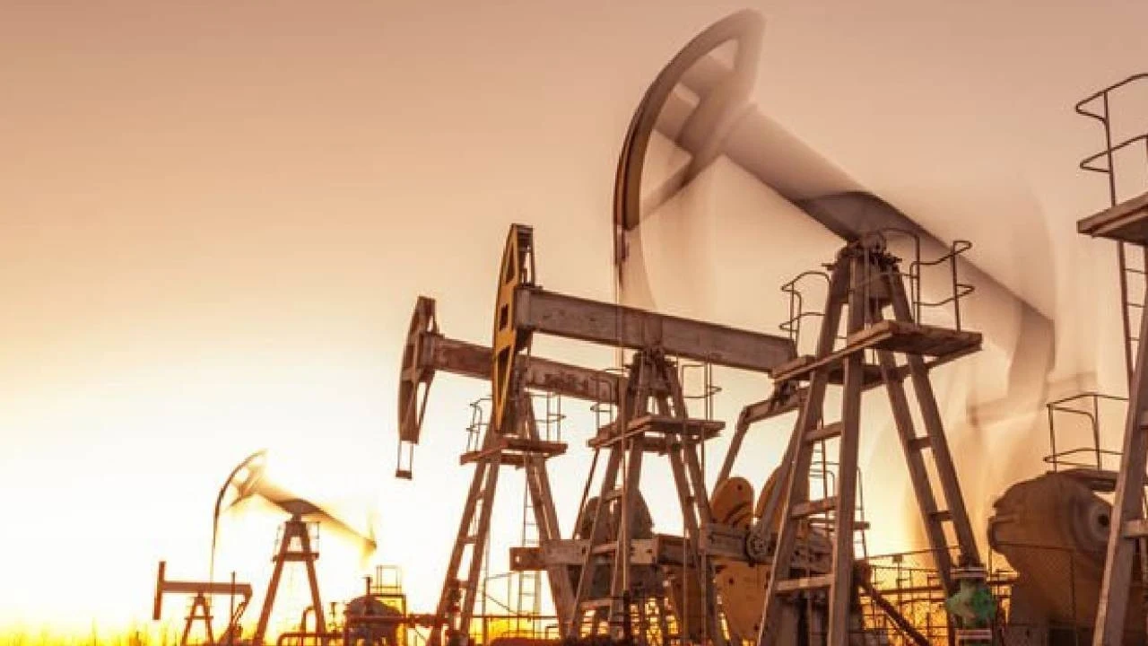 Brent Petrol Beş Ayın Zirvesinde: Fiyatlar 111 Dolara Dayandı