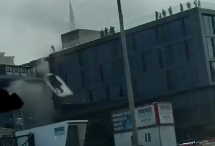 Pendik'te iş yerinde yangın -1