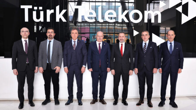 Türk Telekom, yerli akıllı telefon ve işletim sistemleri üreteceğini açıkladı
