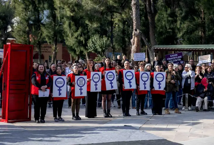 Bornova'da 8 Mart buluşması   