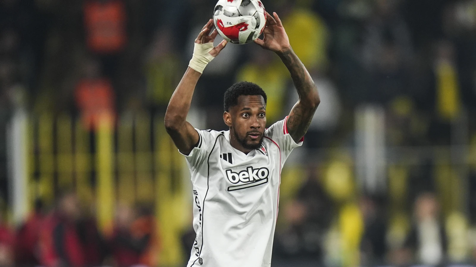 Beşiktaş ve Murillo'dan açıklama: Yanlış bilgi yaymayı bırakın
